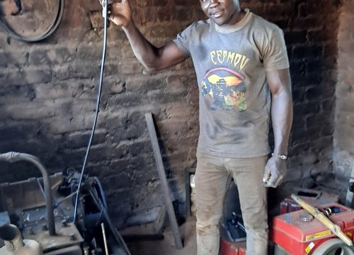 Joel, beneficjent fundacyjnego programu "Inkubator przedsiębiorczości", którego odwiedziliśmy w lutym br., poc...