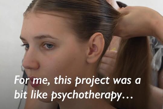 EN/PL Kiedy Olena uciekła z Ukrainy, obawiała się, że jej marzenie o pracy w modzie przepadło na zawsze. Rozpoczęcie...