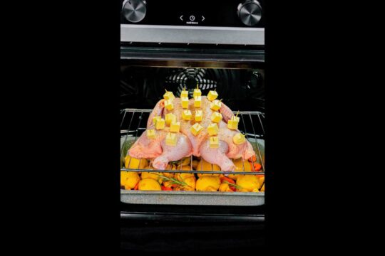 Mało kto zna ten sekret. Oto jak przyrządzić najdelikatniejszego kurczaka!