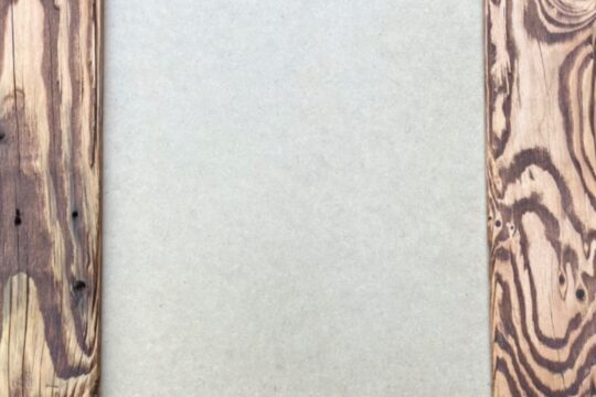 Naturalna, ręcznie wykonana drewniana rama, która pięknie wyeksponuje wspomnienia, ilustracje lub wyjątkowe zd...