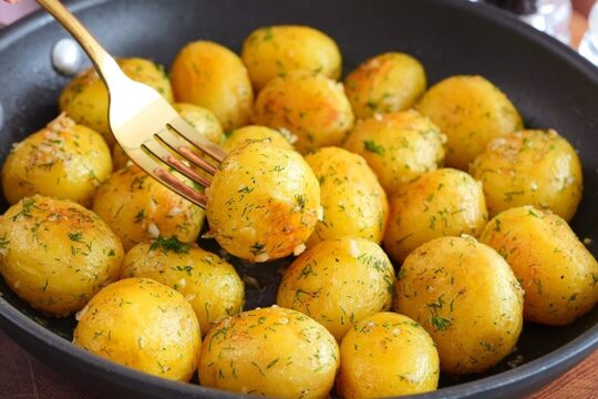 Nigdy nie jadłam tak pysznych ziemniaków! Szybkie i niesamowicie proste przepisy!