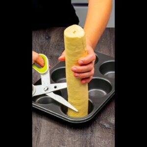 Nikt nie spodziewał się takiego efektu! Prosty i szybki deser z ciasta francuskiego