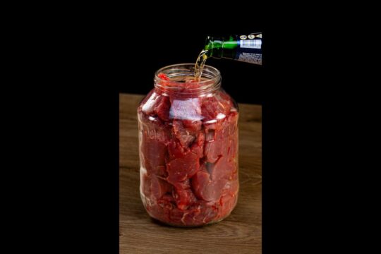 Ten przepis na mięso pobił wszelkie rekordy! Sekret tkwi w marynacie!