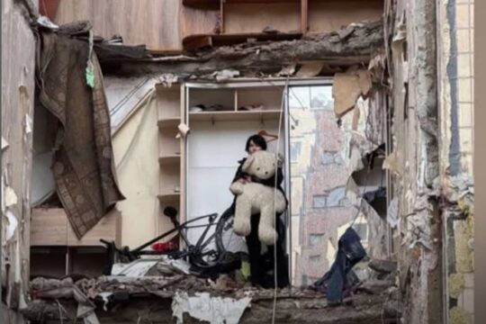 Zdjęcie zostało zrobione po niedawnym rosyjskim ataku na Dniepr, kilka dni temu....