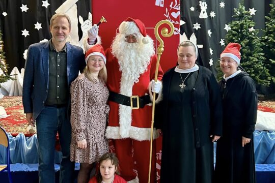 2 grudnia odbyły się Mikołajki w Mocarzewie, podczas których przekazaliśmy dzie...