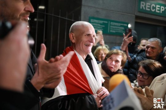 Bialacki na wolności. Pierwsze słowa białoruskiego noblisty

- Byłem w więzieniu...