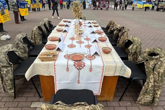 “Kolacja, na której ich nie ma”

Wczoraj w mieście Stryj w obwodzie lwowskim rod...