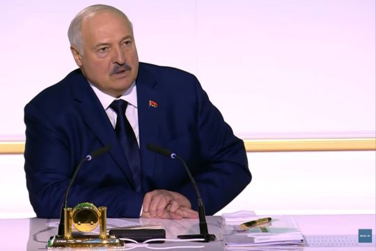 Łukaszenka: Już mam dość Litwinów.

Białoruski dyktator uważa, że Litwa nie zami...