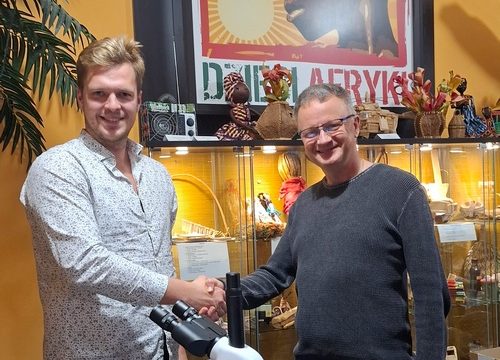 "Mikołajkowy prezent" przekazaliśmy lekarzom rezydentom Oddziału Chorób Tropikalnych i Pasożytniczych Uniwersy...