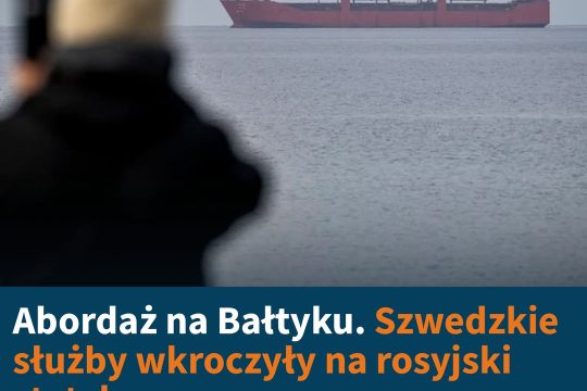 Oficjalnie Adler to zwykły statek towarowy. We wrześniu został odholowany przez ...