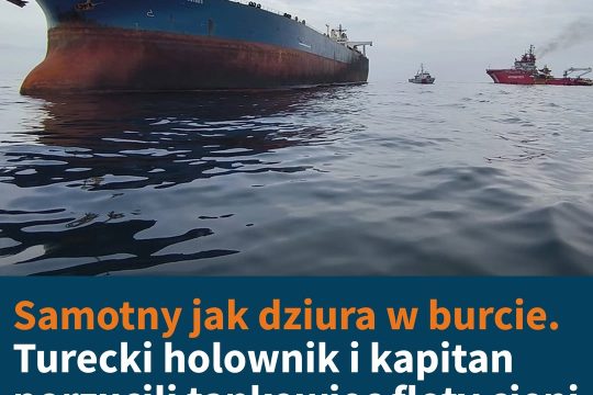 Uszkodzony przez ukraińskie drony statek rosyjskiej floty cieni został sam u wyb...