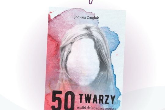 Z ogromną przyjemnością polecamy pod choinkę ważną i potrzebną książkę "50 twarzy mamy dziecka na z...